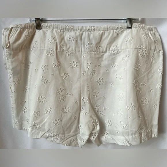 Hatch Maternity Shorts White Hatch Size 3 Summer Casual Lightweight Beach